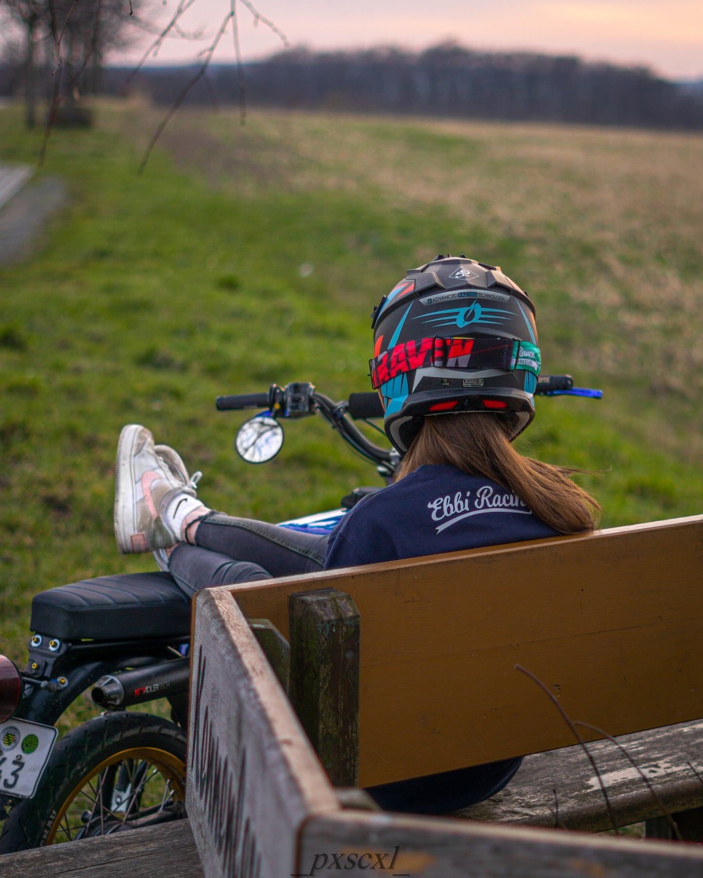 Sweatshirt "EbbiRacing" dunkelblau